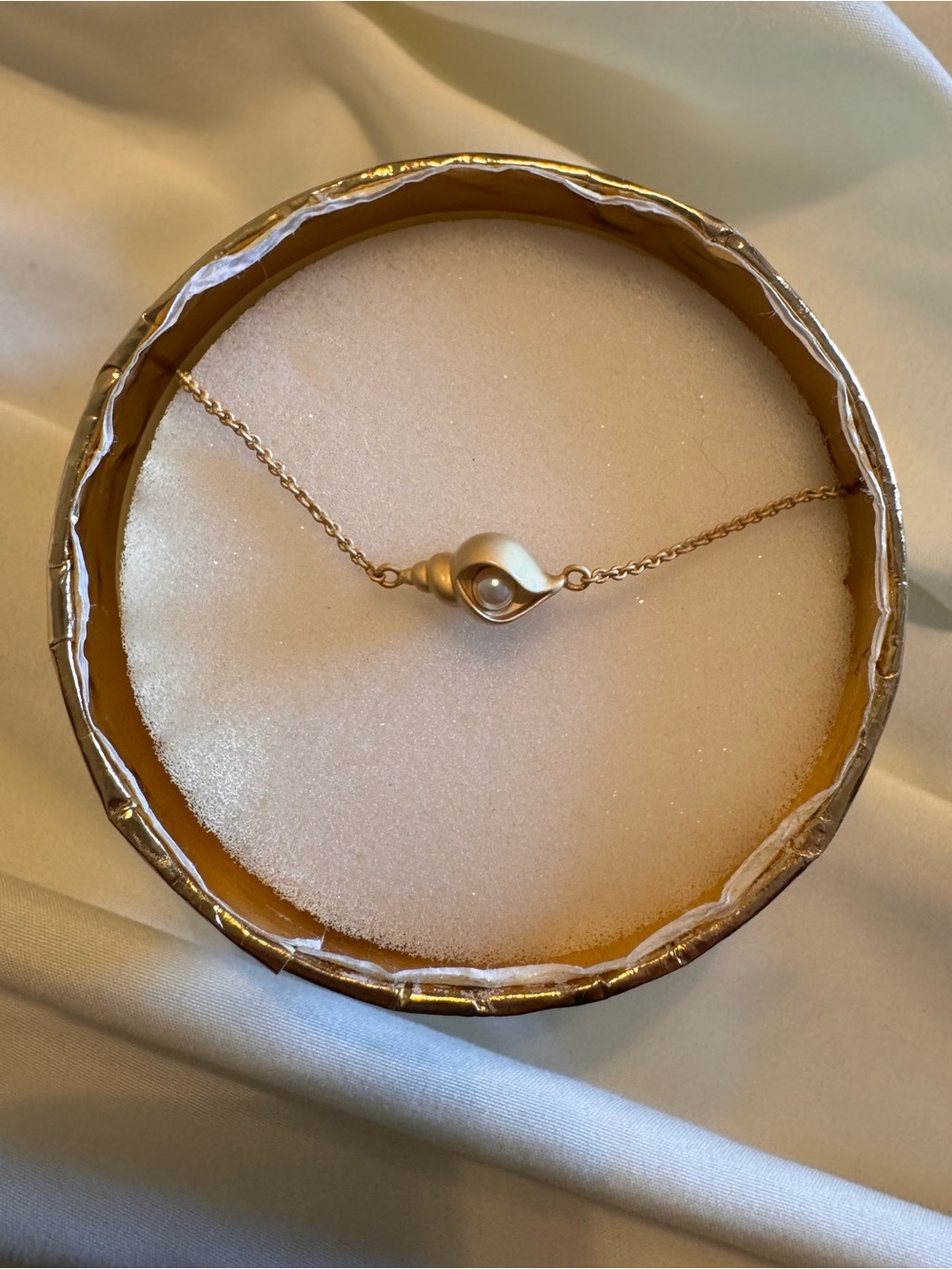 Sea La Vie Listen Gold Shell Pendant Necklace with Pearl Accent